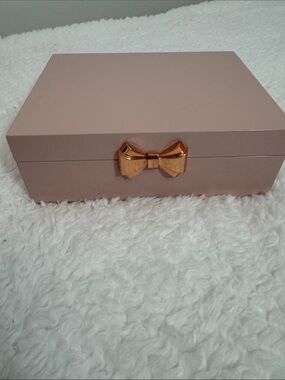 Ted Baker Rose Pink Jewelry Box with Gold Bow Detail